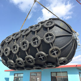 Reliable 0.5m - 3.3m Diameter Pneumatic Rubber Fender For Boats Or Ships