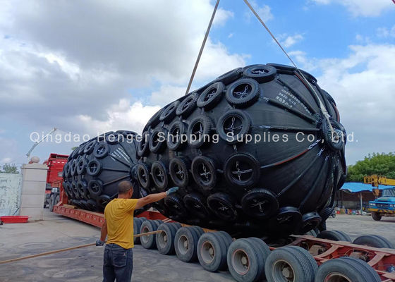 Quality 50kpa And 80kpa Yokohama Net Type Pneumatic Rubber Fender For Ship-to-Ship And Ship-to-Port ISO 17357 Floating Structure factory