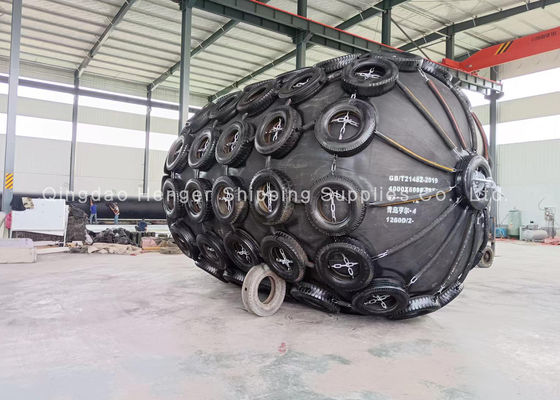 Quality 50kpa And 80kpa Yokohama Net Type Pneumatic Rubber Fender For Ship-to-Ship And Ship-to-Port ISO 17357 Floating Structure factory