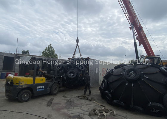 Quality ISO 17357 Certified Pneumatic Rubber Fender with Natural Rubber Cover and 50Kpa/80kpa Working Pressure factory