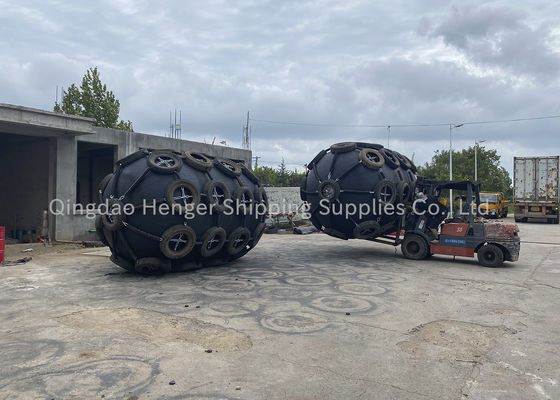 Quality Hot sale Yokohama type inflatable rubber fender to protect the hull factory