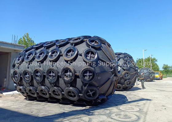 Quality Two-year Warranty Pneumatic Rubber Fender 2.5*5.5M For Vessel Berthing factory