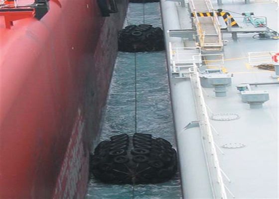 Quality Pneumatic Rubber Fenders Suitable For STS Projects To Protect The Hull factory