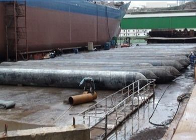 Quality Black Inflatable Marine Shiping Launching Salvage Rubber Airbags factory