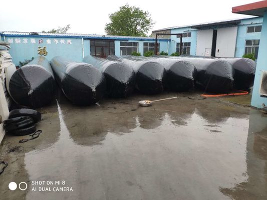 Quality Black Ship Launching Airbags Long Cylindrical Balloon Shape factory