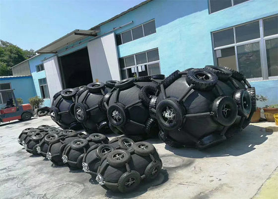 Quality Marine Ship Boat Using Pneumatic Rubber Fender Meet ISO 17357 factory