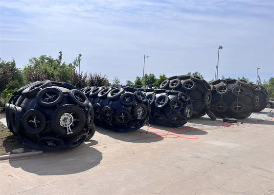 Quality STS Yokohama Type Pneumatic Rubber Ship Bumper Fender With Chain And Tire Net factory