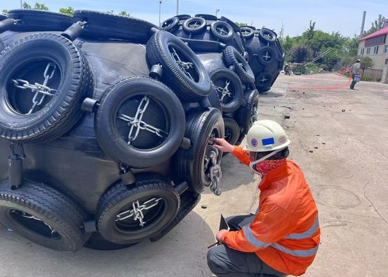 Quality 4500x9000mm 50Kpa Pneumatic Fenders For Boat High Energy Absorption Black Color factory