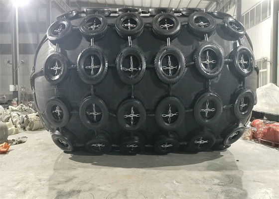 Quality ISO17357 Standard 3.3*6.5M 50Kpa Black Pneumatic Rubber Fender For Sale factory