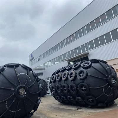 Quality Black 2000x4000mm Pneumatic Rubber Fender With Chain And Tire Net 50kpa For Boat factory