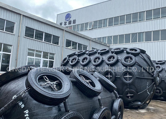 Quality Black Marine Pneumatic Rubber Fender ISO17357 Certified 80Kpa factory