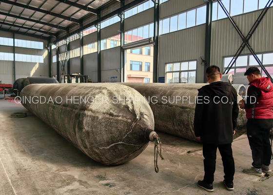 Quality High Pressure Black Shiping Launching Heavy Lifting Inflatable Marine Rubber Airbag factory