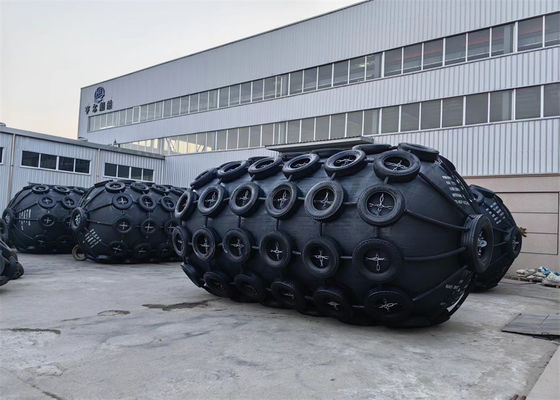 Quality Floating Marine Fender Yokohama Pneumatic Natural Rubber Fender With Chain Net factory