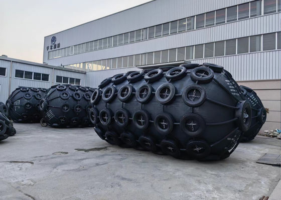 Quality 50kPa/80kPa Pneumatic Marine Fender and Inflatable Dock Fender with 1M-6.5M Length for Ship-to-Ship and Ship-to-Dock Protection factory