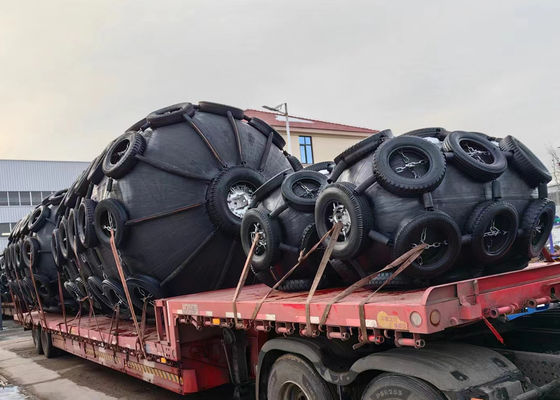 Quality Floating Structure 2.0*3.5-2.5*4.0m ISO17357 Ship-to-Ship 50kpa/80kpa Pneumatic Yokohama Rubber Fender factory
