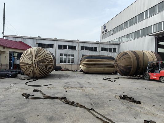 Quality 50Kpa 80Kpa Yokohama Inflatable Marine Rubber Fenders STS STD Marine Dolphin factory