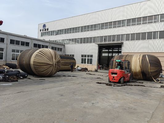 Quality 50Kpa 80Kpa Yokohama Inflatable Marine Rubber Fenders STS STD Marine Dolphin factory