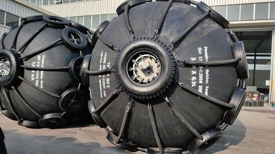 Quality BV Certificate Yokohama Type STS STD Pneumatic Rubber Fender With Tires Net factory