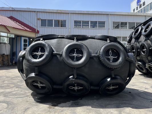 Quality Black Rubber Pneumatic Rubber Fender / Inflatable Docking Fender factory