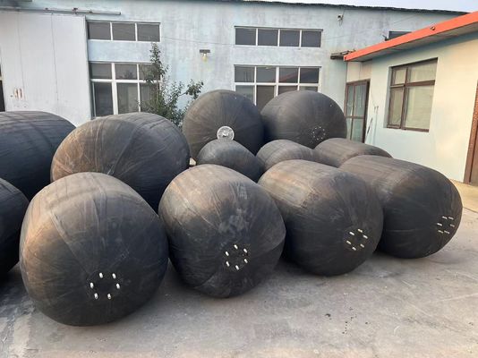 Quality Yokohama Marine Fenders Rubber And SS Good Corrosion Resistance For Vessel And Marine Docks factory