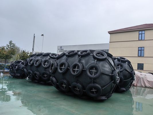Quality Pressure Rubber Easy Installation Pneumatic Marine Fender For Boat factory