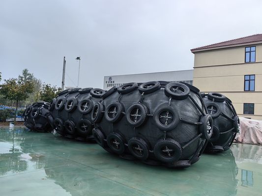 Quality Safety Valve Included Wharf Protection Pneumatic Fender For Optimal Protection factory