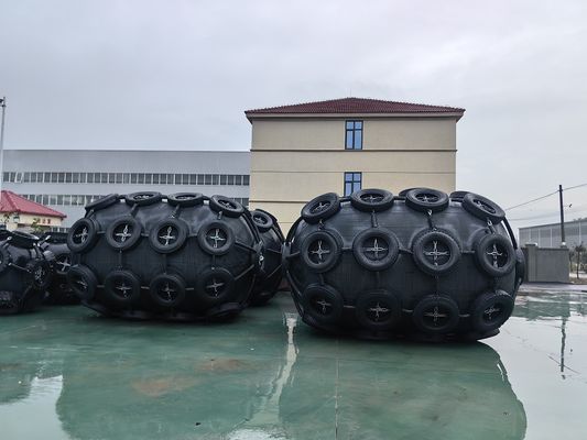Quality Heavy Duty Black Marine Fender for Pressure Installation Rubber Construction factory