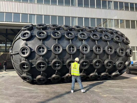 Quality Yokohama Type Floating Pneumatic Rubber Fenders For Marine Ship factory