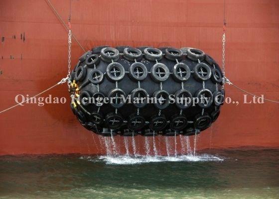 Quality Large Diameter Floating Navy Boat Fenders , Boat Rubber Fender With Long Service Life factory