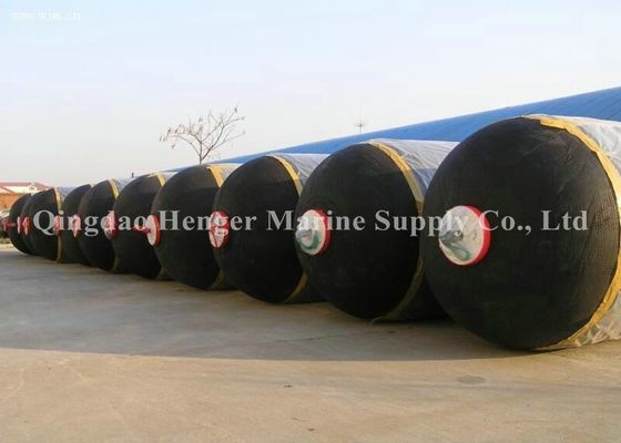 Quality High Pressure White Floating Dock Fenders / Air Filled Floating Fender For Harbor And Ports factory