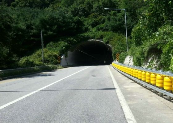 Quality Tunnel Portal Roller Crash Barrier , Guardrail Safety Rolling Guard Barrier factory