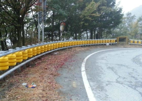 Quality PU Foam / EVA Traffic Safety Roller Barrier Road Spinning Barrel Customized Size factory