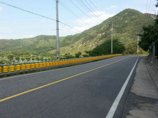 Quality Portable Movable Guard Rail Safety Rolling Barrier Anti - Ultraviolet Aging factory