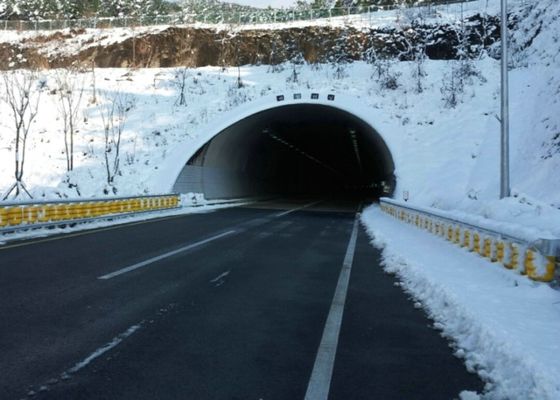 Quality Heavy Duty Highway Roller Vehicle Safety Barrier Anti - Chemical Corrosion factory