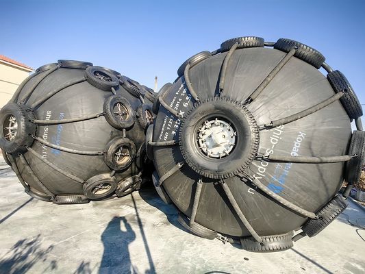 Quality Ship Berthing Pneumatic Rubber Fender Made Secure Simple Black factory