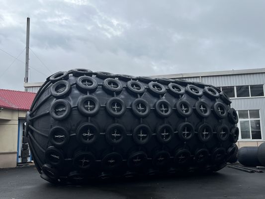 Quality Ship Yokohama Fender Easy Chain / PP Rope Installation For Long Lasting Protection factory