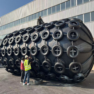 Quality ISO 17357 Certified Natural Rubber Pneumatic Fender with 50Kpa Working Pressure for Marine Safety factory