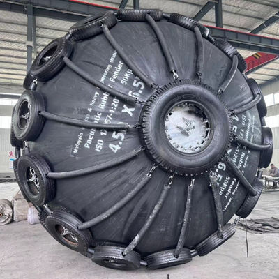 Quality Anti Corrosive Pneumatic Rubber Fender for Saltwater Environments factory