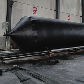 Quality Heavy Duty Inflatable Marine Airbag with High Pressure Range 0.2-0.4Mpa and Customized Size for Ship Launching factory