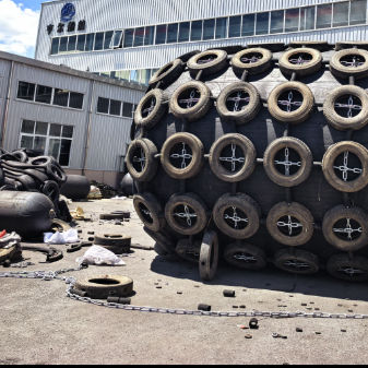 Quality Inflatable Rubber Fender 50kpa & 80kpa for Ship-to-Ship Transfer factory