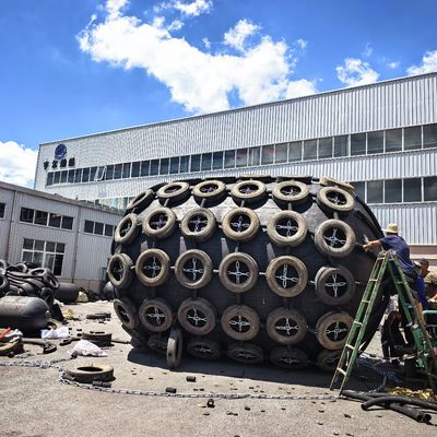 Quality ISO17357 Pneumatic Rubber Fender for Marine Collision Protection factory