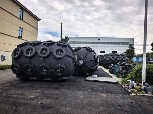 Quality ISO17357 Certified Pneumatic Rubber Fender with 50kpa High Energy Absorption and Customized Size for Marine Applications factory