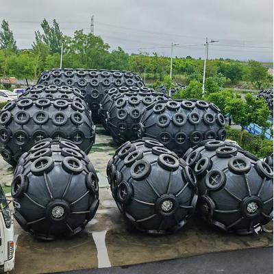 Quality Durable Customized Pneumatic Rubber Fender ISO17357 Standard with 50kpa & 80kpa Pressure and Sizes 0.3-4.8M factory