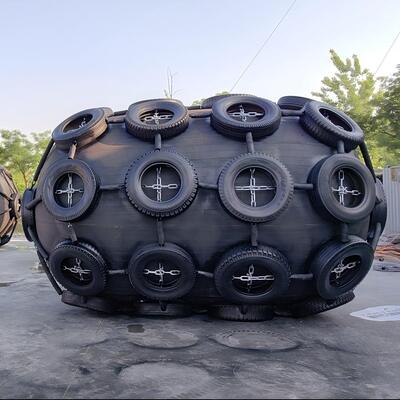 Quality ISO17357 Certified Pneumatic Rubber Fender with Customizable Sizes 0.3-4.8M and 50kpa & 80kpa Pressure Options factory