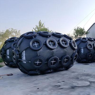Quality Net Type Pneumatic Rubber Fender Diameter 0.5m To 4.5m Marine Fender System Provide Superior Dock Protection factory