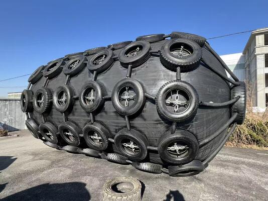 Quality Natural Rubber ISO Certified Pneumatic Rubber Fender with 50Kpa/80kpa Working Pressure for Marine Anti-Collision factory