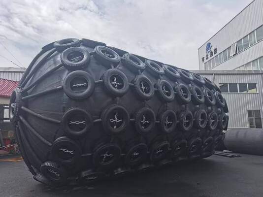 Quality Pneumatic Rubber Fender with Reflective Safety Stripe for Night Visibility and 50kpa & 80kpa Pressure with 24 Months Warranty factory
