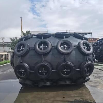 Quality ISO17357 Certified Pneumatic Rubber Fender with 50kpa High Energy Absorption and Customized Diameter 500mm to 4500mm for Marine Applications factory