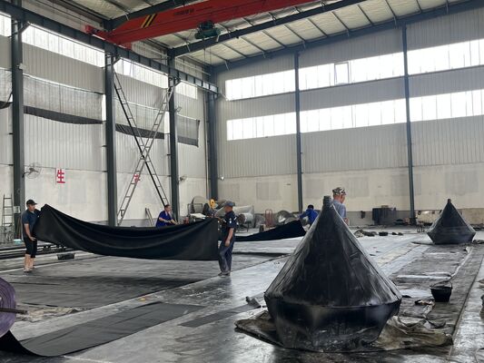 Quality Marine Rubber Airbag with High Grip Surface Pattern for Stable Shipyard Positioning in 0.8-3 M Diameter and 4-25 M Length factory