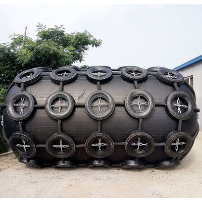 Quality Pneumatic Marine Fender With ISO17357 Certificate Used for Protect Large Vessal factory